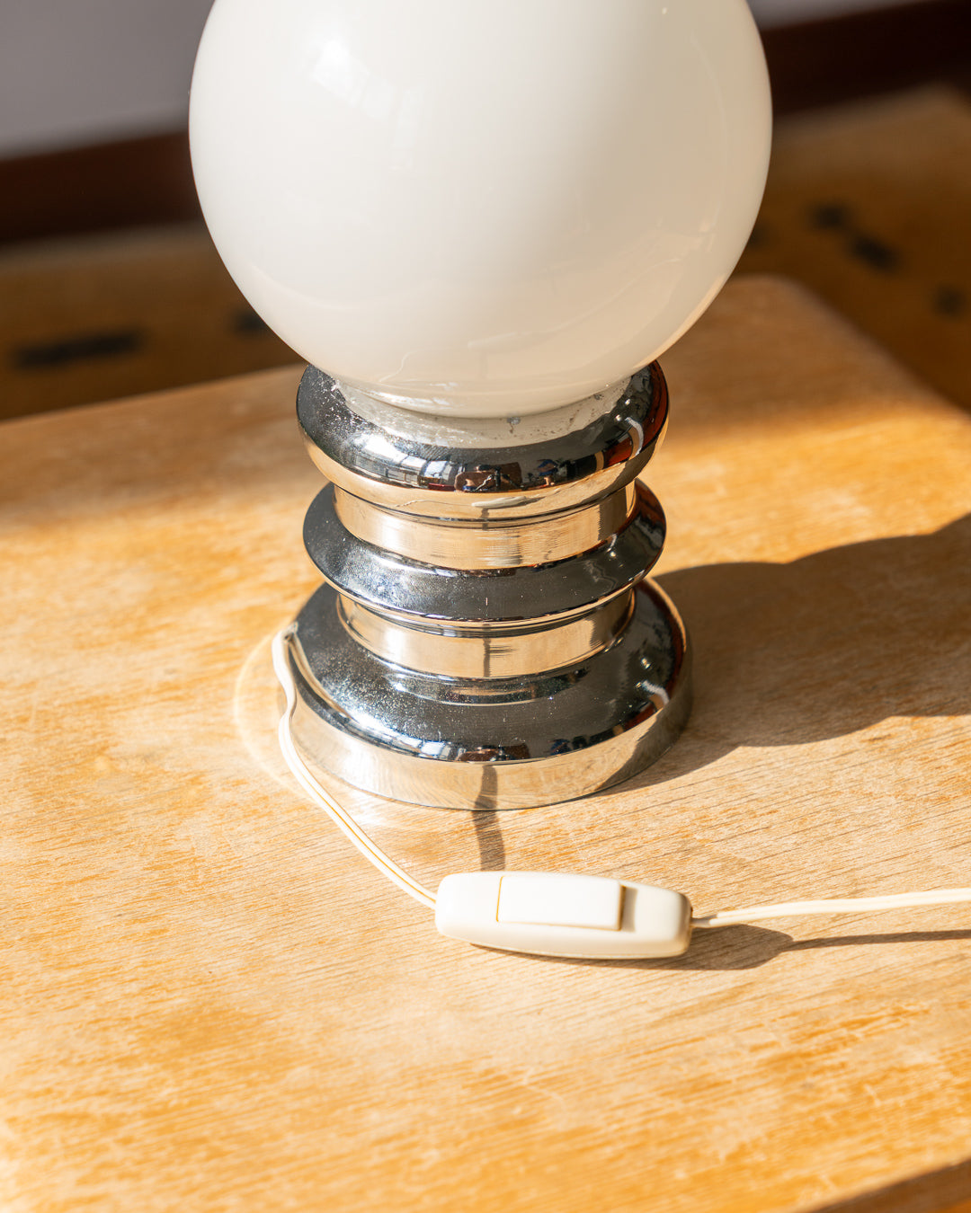 Vintage 1970s Space Age table lamp with chrome metal base & white opaline glass shade – Vecino Shop