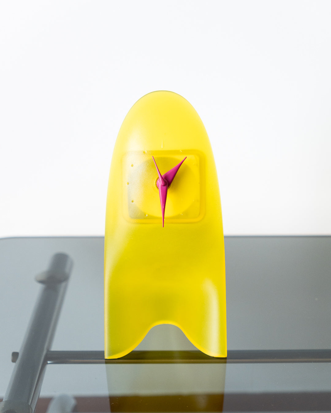 Vintage 1990s Outlook Design table clock by Giorgio Gurioli, rare and unique, inspired by Panton curves.