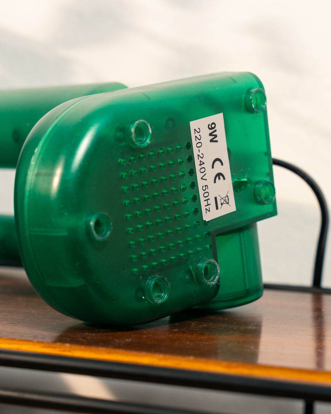 Vintage translucent green plastic foldable Pop Art lamp from the 1990s with fluorescent bulb. Vecino Shop