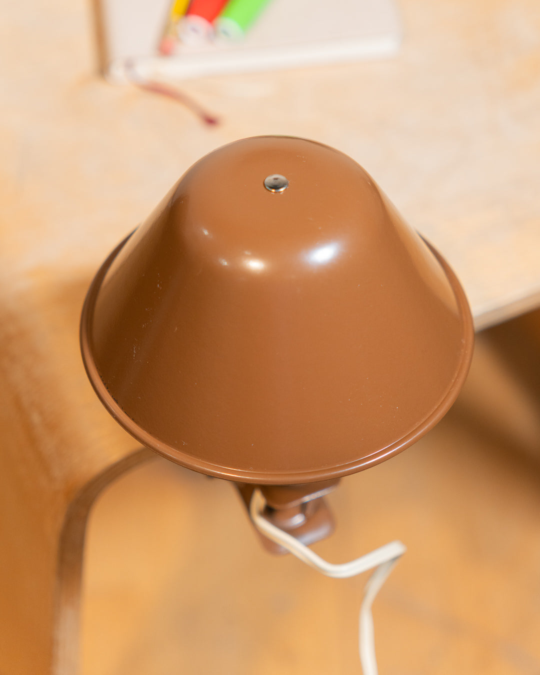 Rare XL vintage Luxus mushroom lamp in milk chocolate brown with large bakelite shade. Deadstock 1970s lighting piece from Vecino Shop.