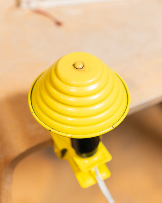 Vintage yellow ribbed mini mushroom clip lamp from the 1960s. Space Age retro by Vecino Shop. 