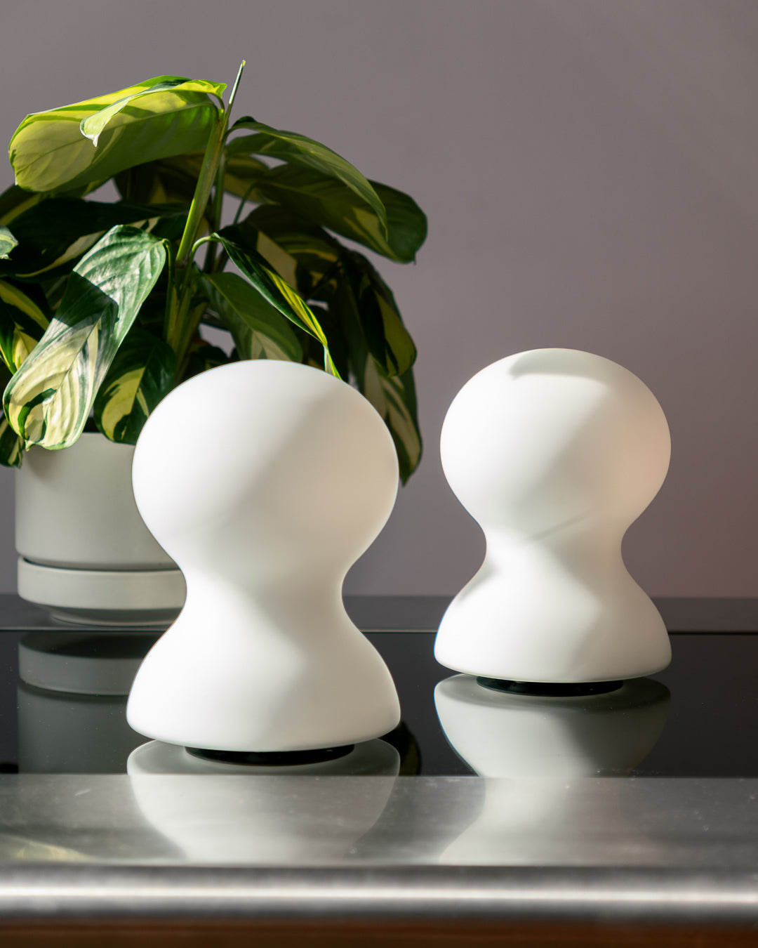 Vintage opaline mushroom table lamp set, mid-century design, excellent condition | Vecino Shop