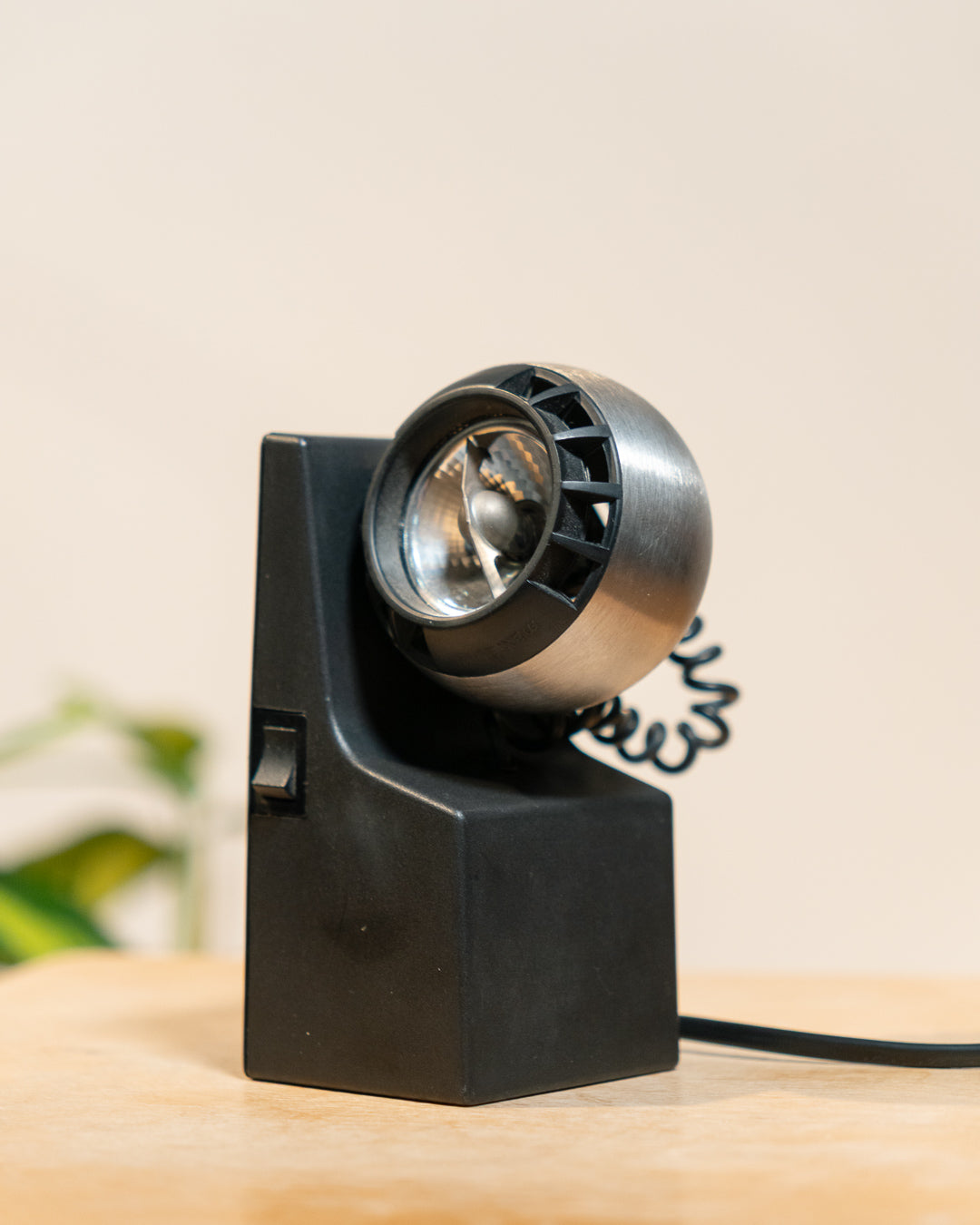 Rare 1970s Osram Minispot halogen lamp designed by Dieter Witte, iconic Space Age vintage lighting. Vecino Shop