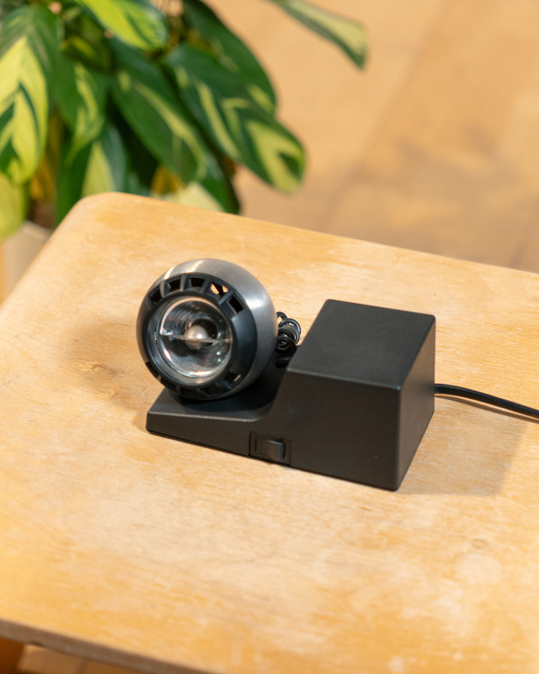 Rare 1970s Osram Minispot halogen lamp designed by Dieter Witte, iconic Space Age vintage lighting. Vecino Shop