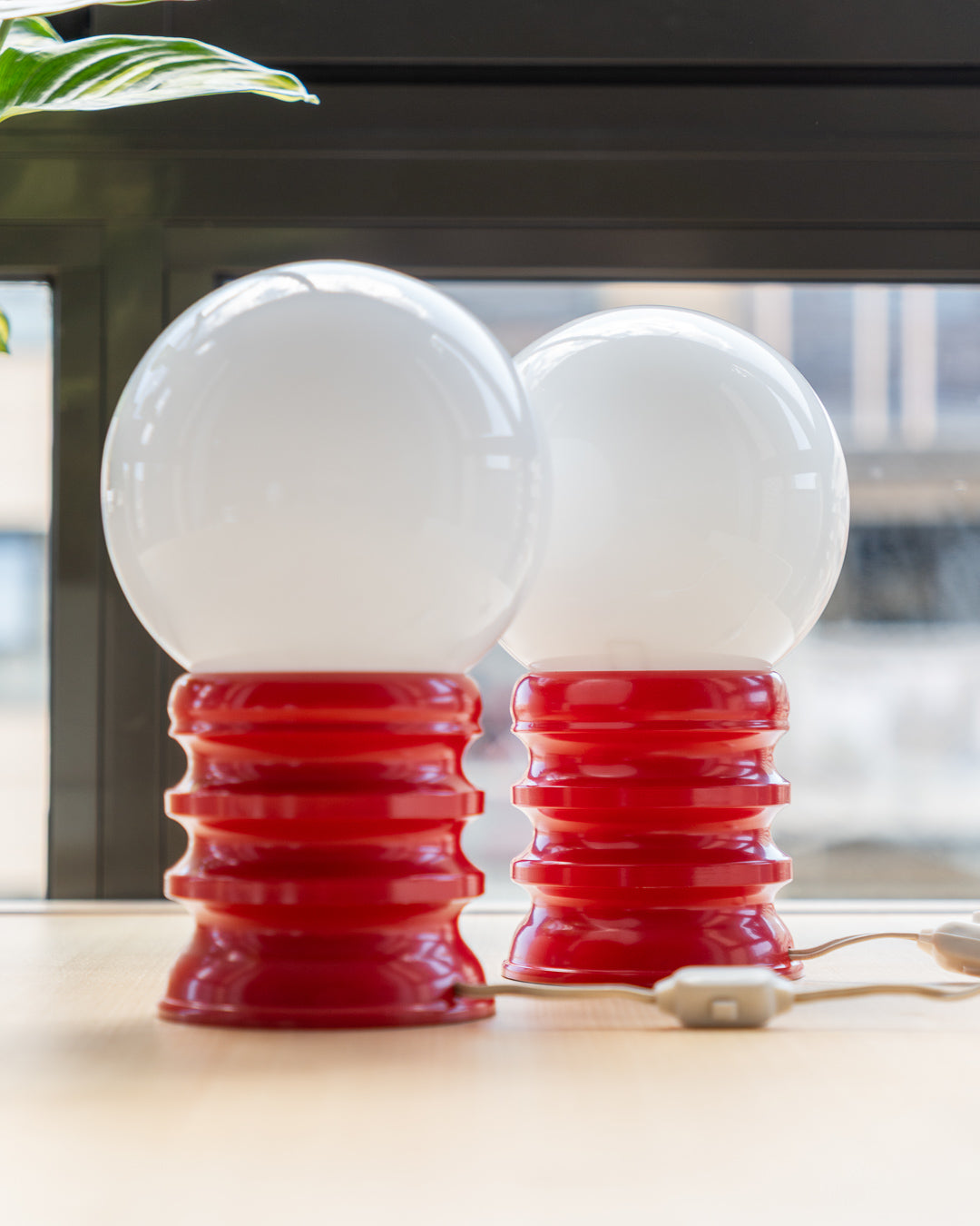 Vintage sculptural Space Age table lamps with red metal base and opaline glass globes – Vecino Shop