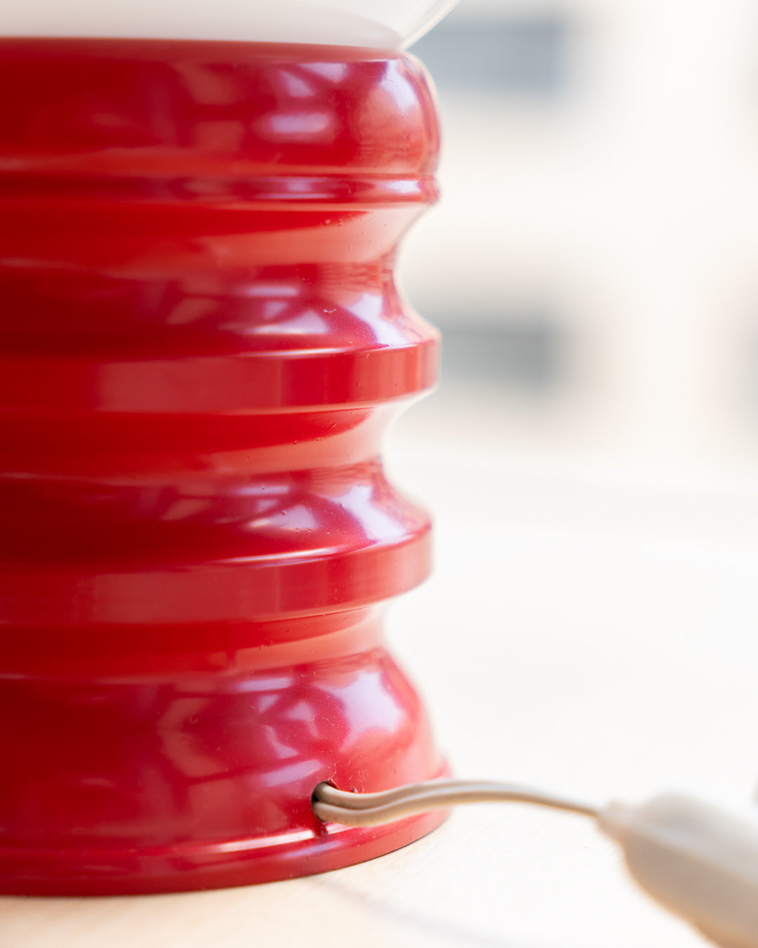 Vintage sculptural Space Age table lamps with red metal base and opaline glass globes – Vecino Shop