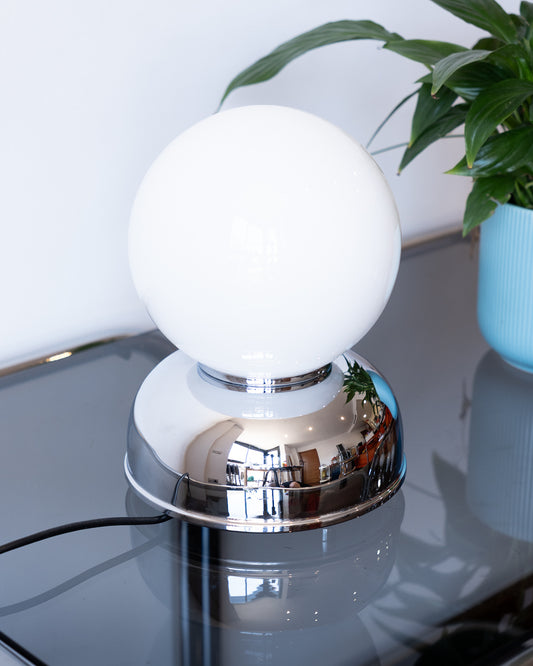 Vintage Amat space age table lamp with chrome hemispherical base and white opaline dome – Vecino Shop