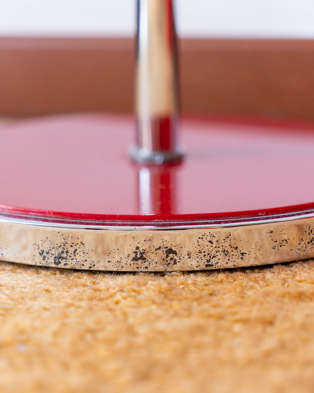 Vintage 1970s Space Age red floor lamp with chrome base and adjustable height – Vecino Shop