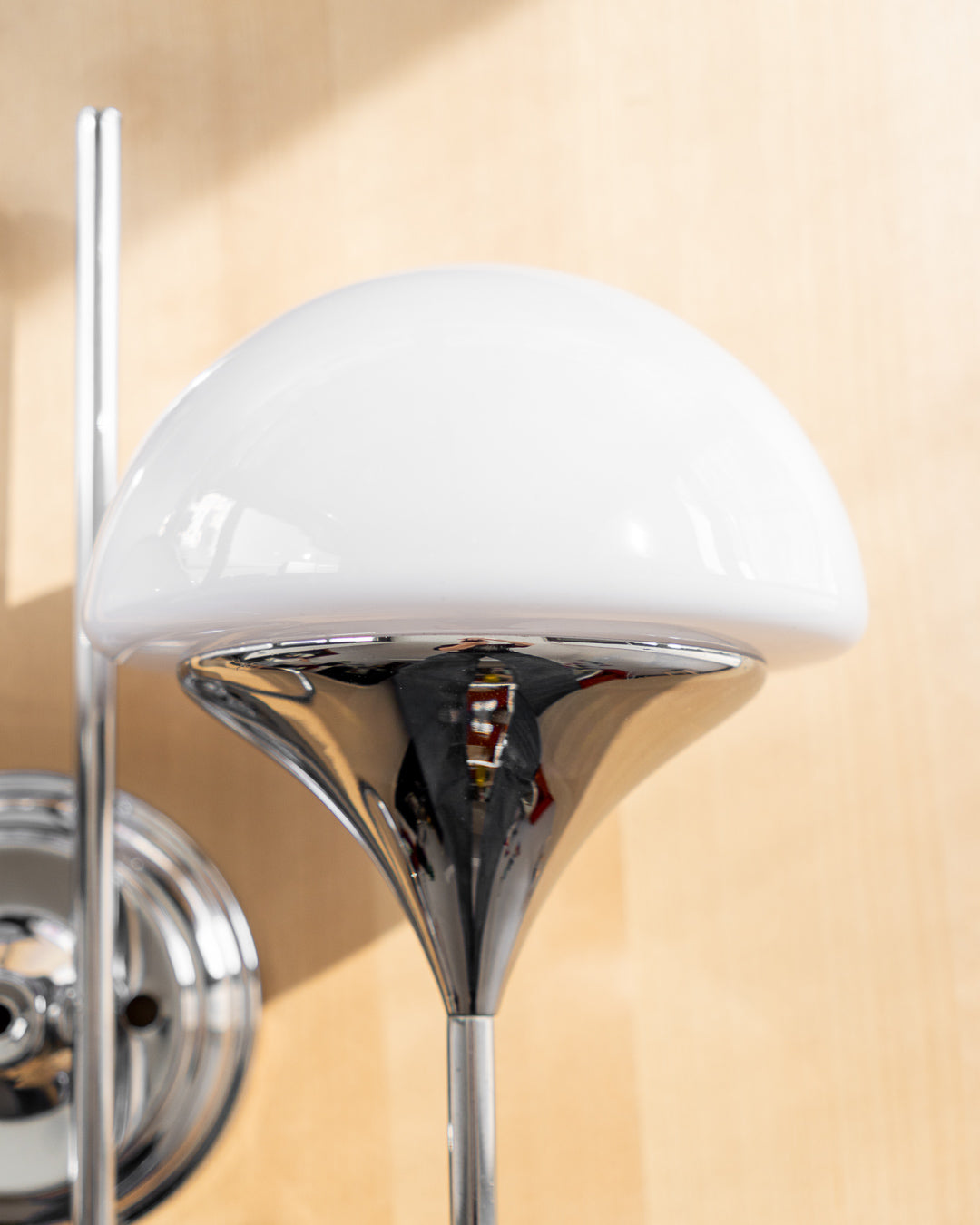 Space Age chrome wall lamp with double opaline – Vecino Shop