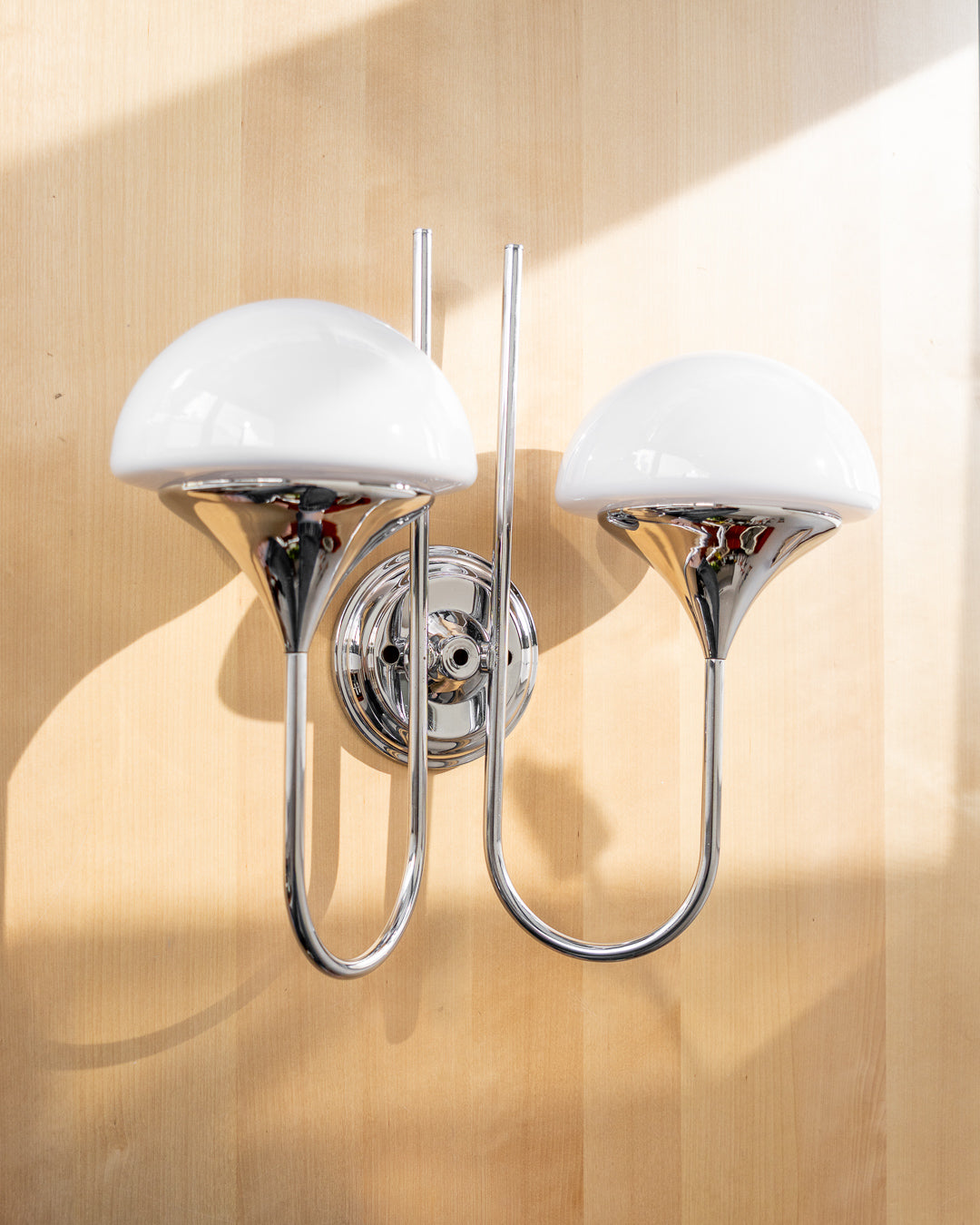 Space Age chrome wall lamp with double opaline – Vecino Shop
