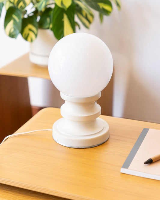 Vintage Space Age Opalina white table lamp, 1970s, very good condition. Vecino Shop